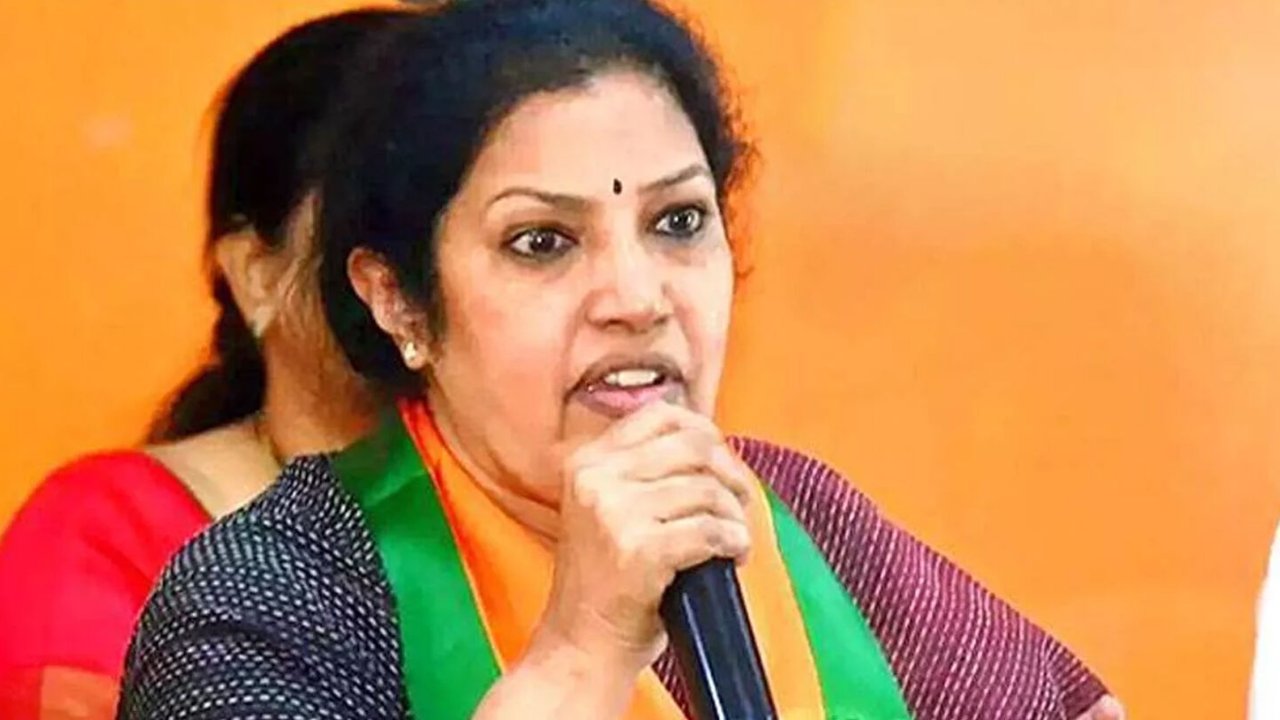 Purandheswari : కేంద్రం నిధులను పక్కదారి పట్టిస్తున్న రాష్ట్ర ప్రభుత్వం : పురంధేశ్వరి Purandheswari : కేంద్రం నిధులను పక్కదారి పట్టిస్తున్న రాష్ట్ర ప్రభుత్వం : పురంధేశ్వరి