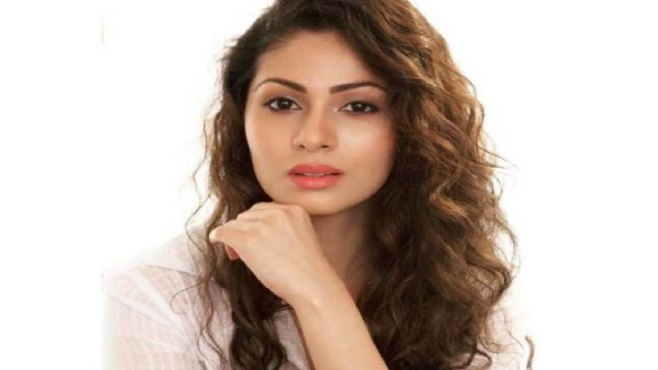 Sadha : గ్రాండ్గా పెళ్లి చేసుకొని ఈమధ్య విడిపోతున్నారు.. హీరోయిన్ సదా కామెంట్స్ వైరల్.. Sadha : గ్రాండ్గా పెళ్లి చేసుకొని ఈమధ్య విడిపోతున్నారు.. హీరోయిన్ సదా కామెంట్స్ వైరల్..