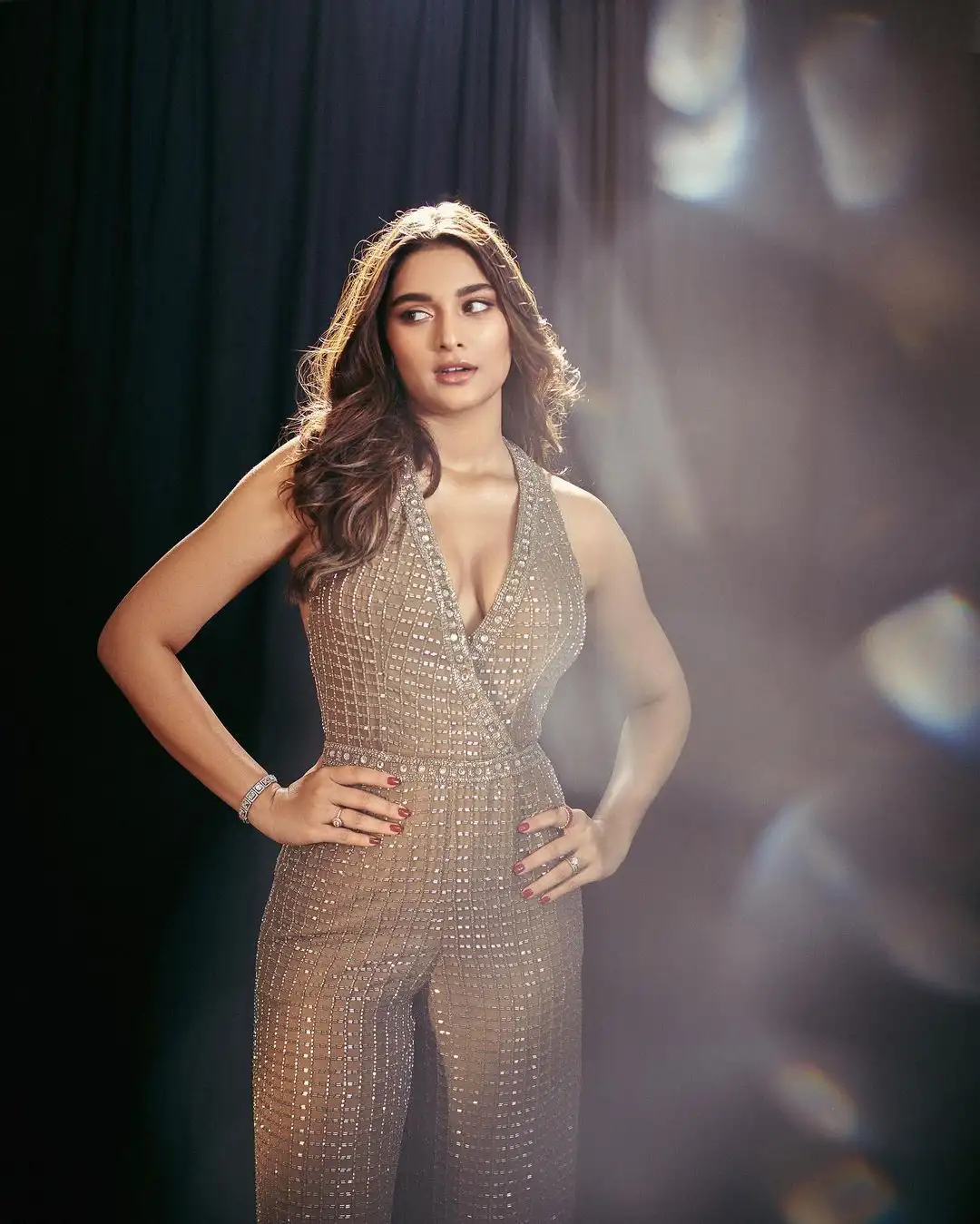 Saiee Manjrekar shines in Latest Photo Shoot