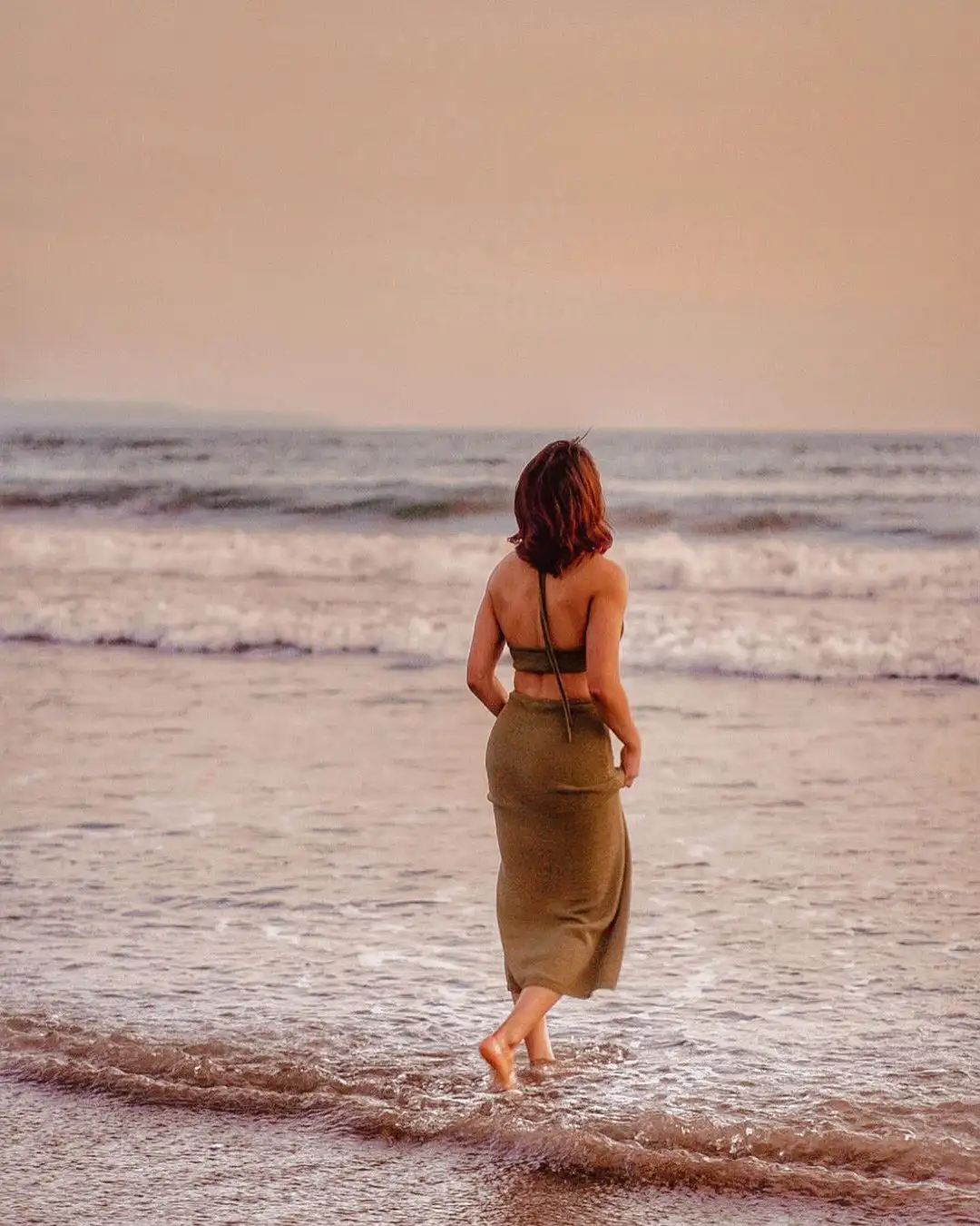 Samantha Enjoying Bali Trip