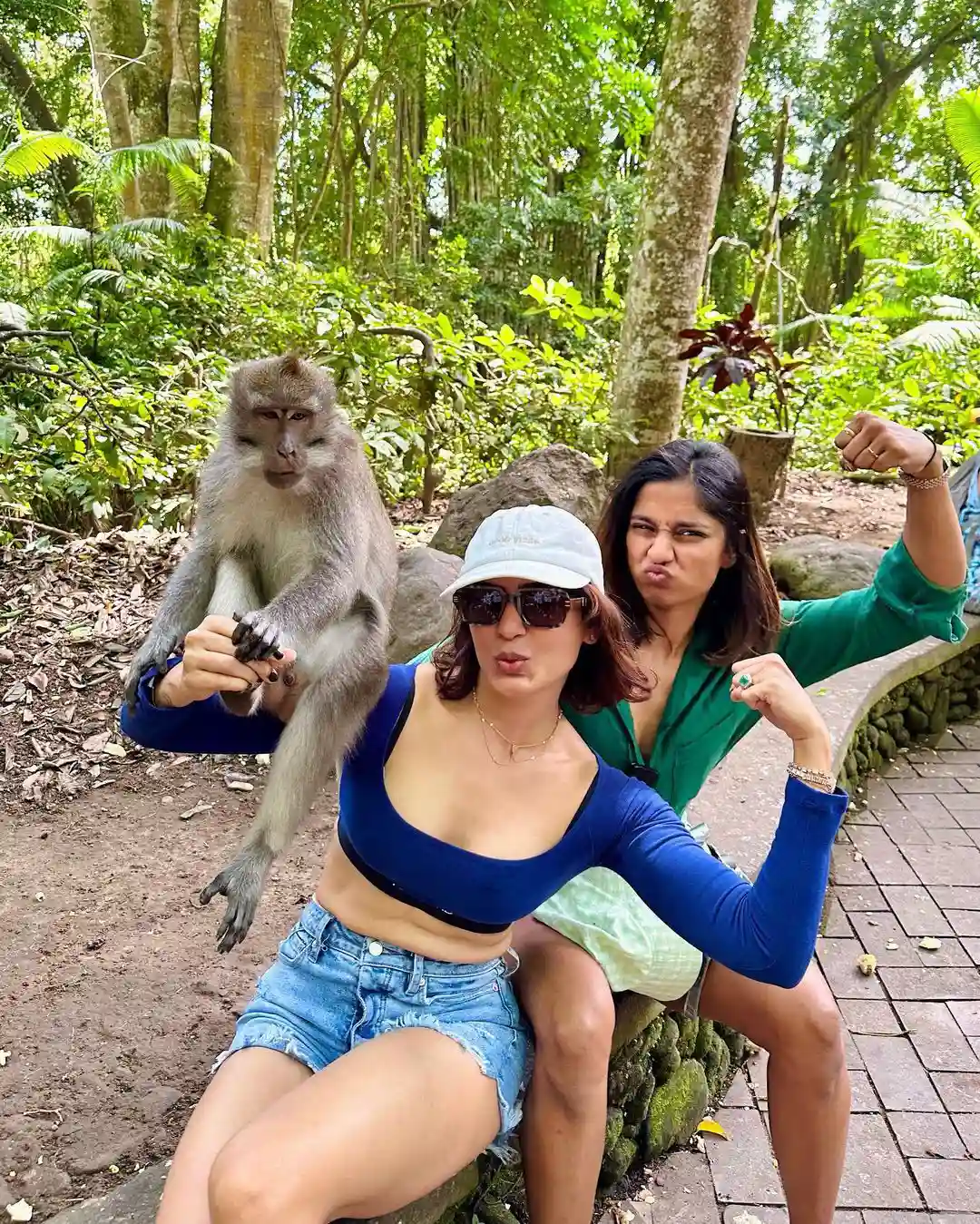 Samantha Enjoying Bali Trip