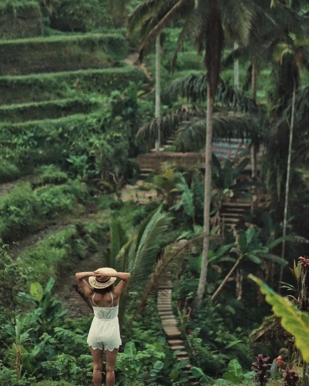 Samantha Enjoying Bali Trip