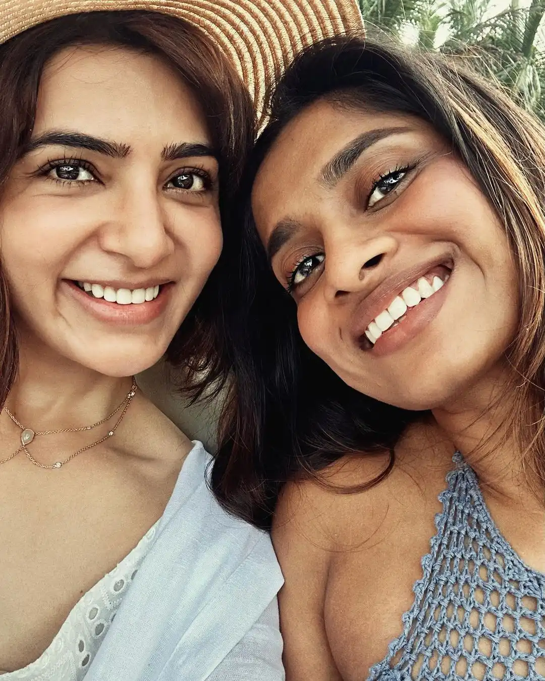 Samantha Enjoying Bali Trip