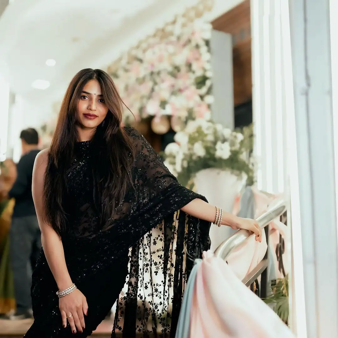 Sapthami Gowda Shines in Black Saree