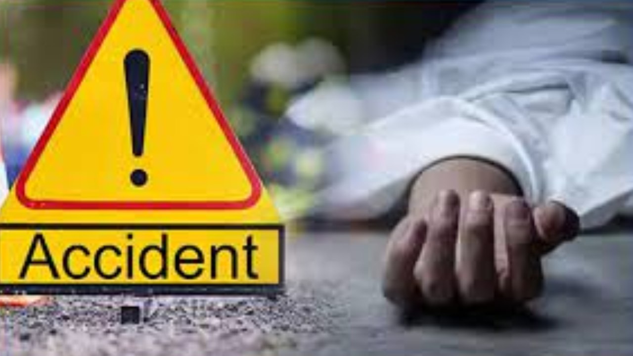 Shamirpet ORR Road Accident : శామీర్ పేట ఓఆర్ఆర్ పై ఘోర రోడ్డు ప్రమాదం.. ముగ్గురు మృతి, మరో ఇద్దరికి తీవ్ర గాయాలు Shamirpet ORR Road Accident : శామీర్ పేట ఓఆర్ఆర్ పై ఘోర రోడ్డు ప్రమాదం.. ముగ్గురు మృతి, మరో ఇద్దరికి తీవ్ర గాయాలు