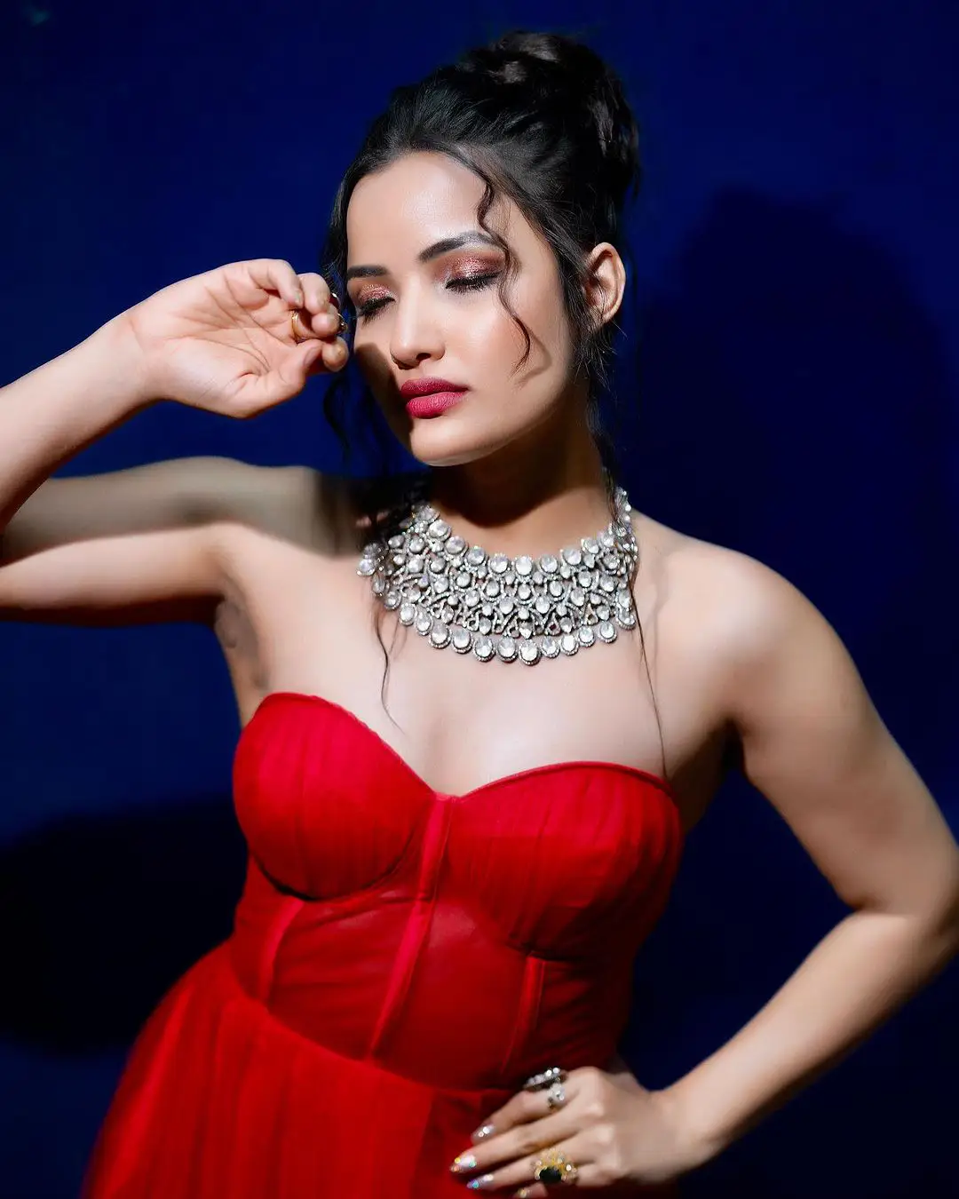 Siri Hanumanthu Dazzling looks in Red Dress