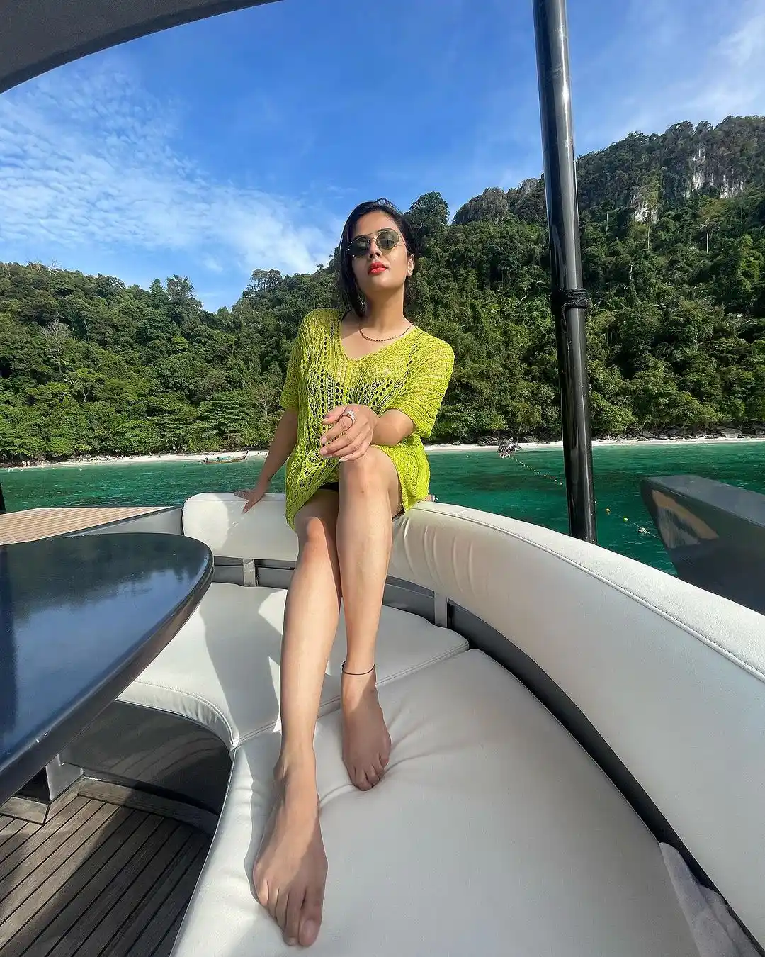 Sreemukhi special poses in Sea at Thailand