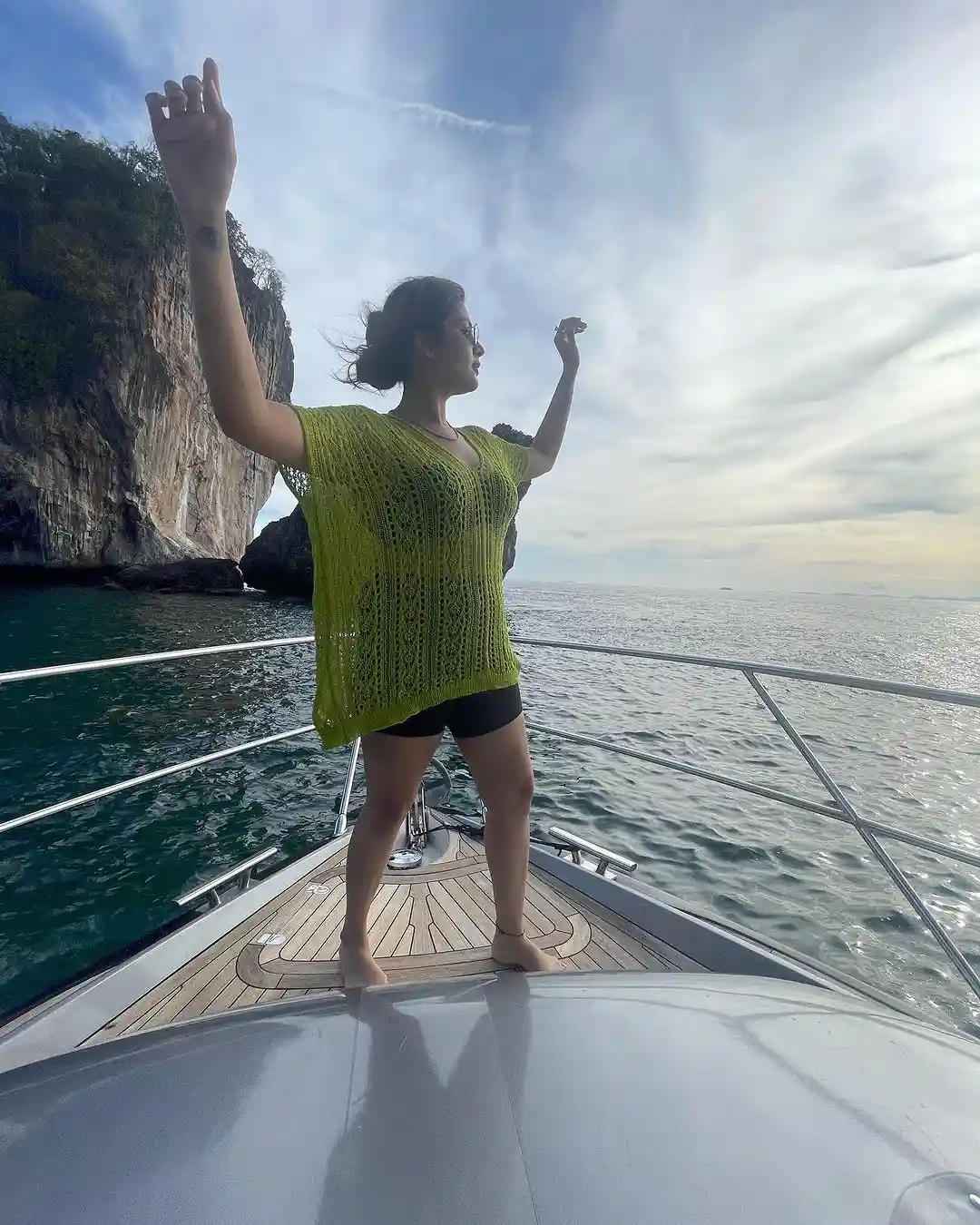 Sreemukhi special poses in Sea at Thailand