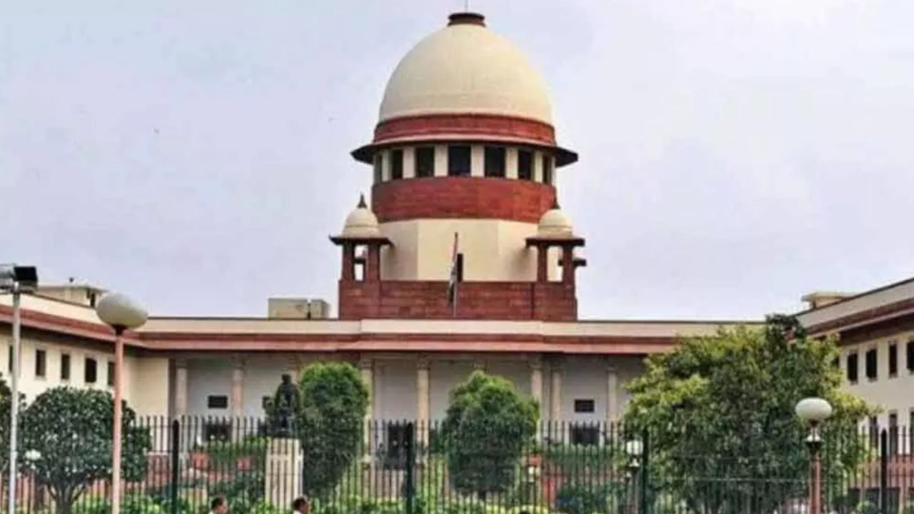 Supreme Court Collegium : ఏపీ, తెలంగాణ సహా ఏడు రాష్ట్రాల హైకోర్టులకు కొత్త చీఫ్ జస్టిస్లు.. సుప్రీంకోర్టు కొలీజియం సిఫార్సు Supreme Court Collegium : ఏపీ, తెలంగాణ సహా ఏడు రాష్ట్రాల హైకోర్టులకు కొత్త చీఫ్ జస్టిస్లు.. సుప్రీంకోర్టు కొలీజియం సిఫార్సు
