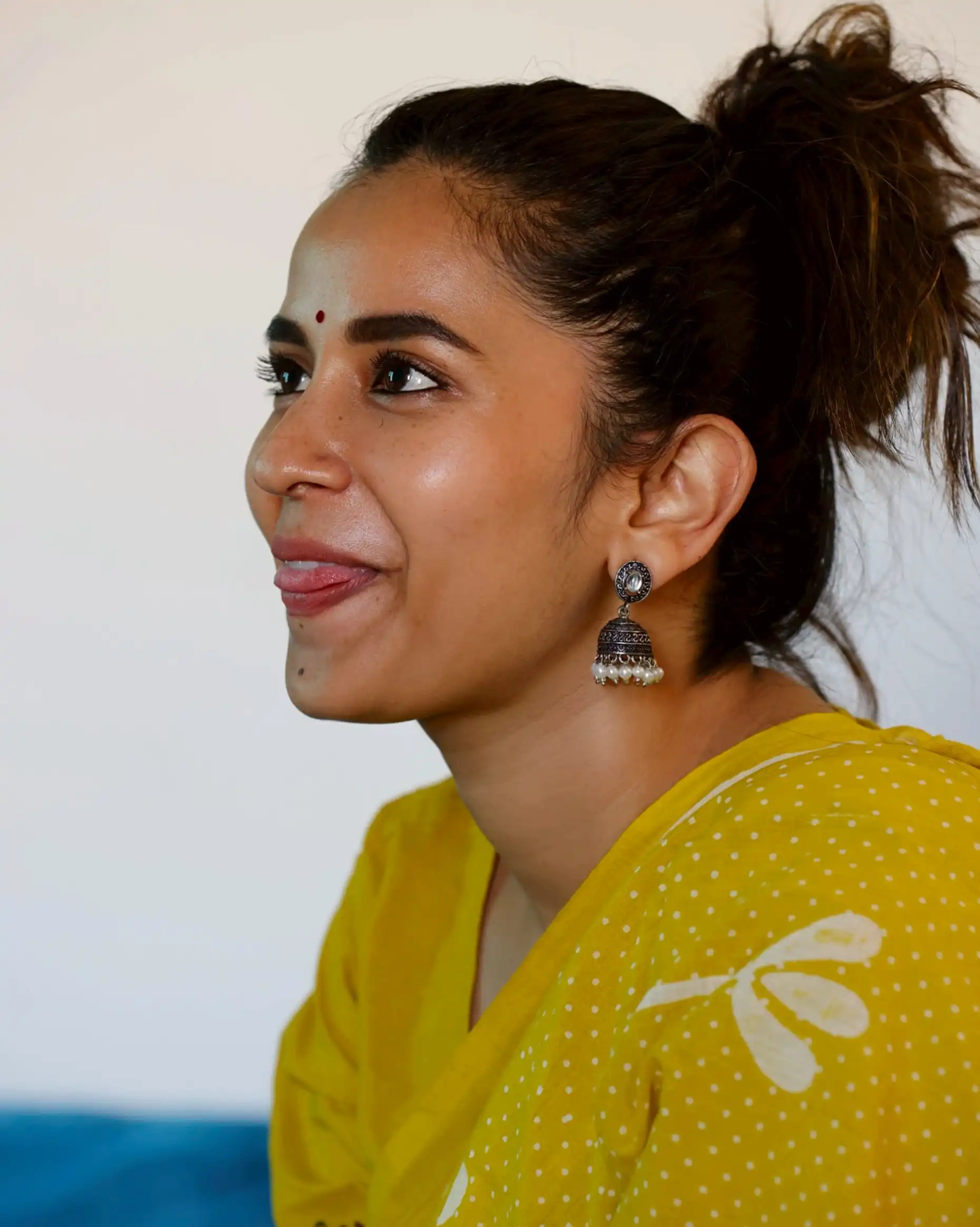 Tollywood actress Komalee Prasad cute photos gone viral