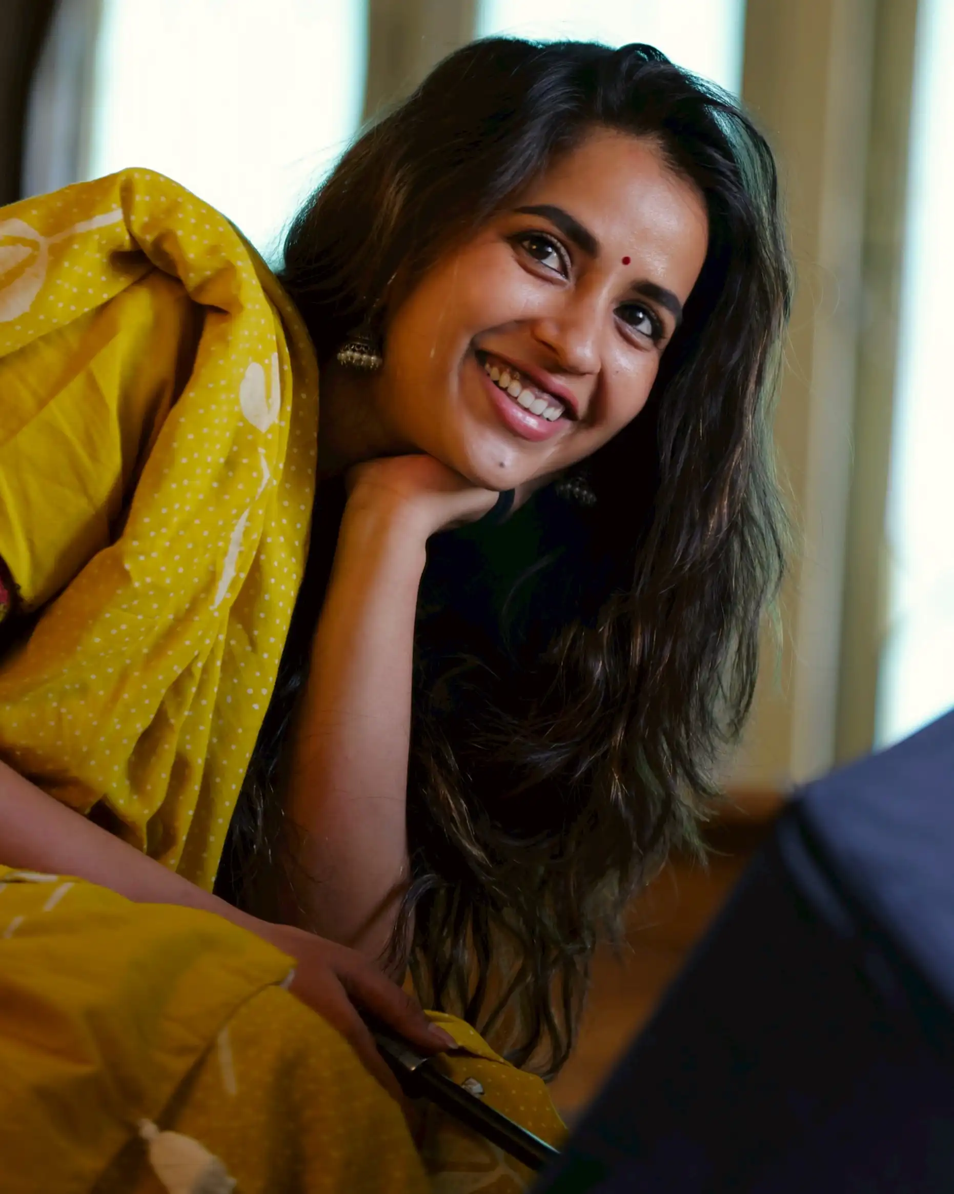 Tollywood actress Komalee Prasad cute photos gone viral