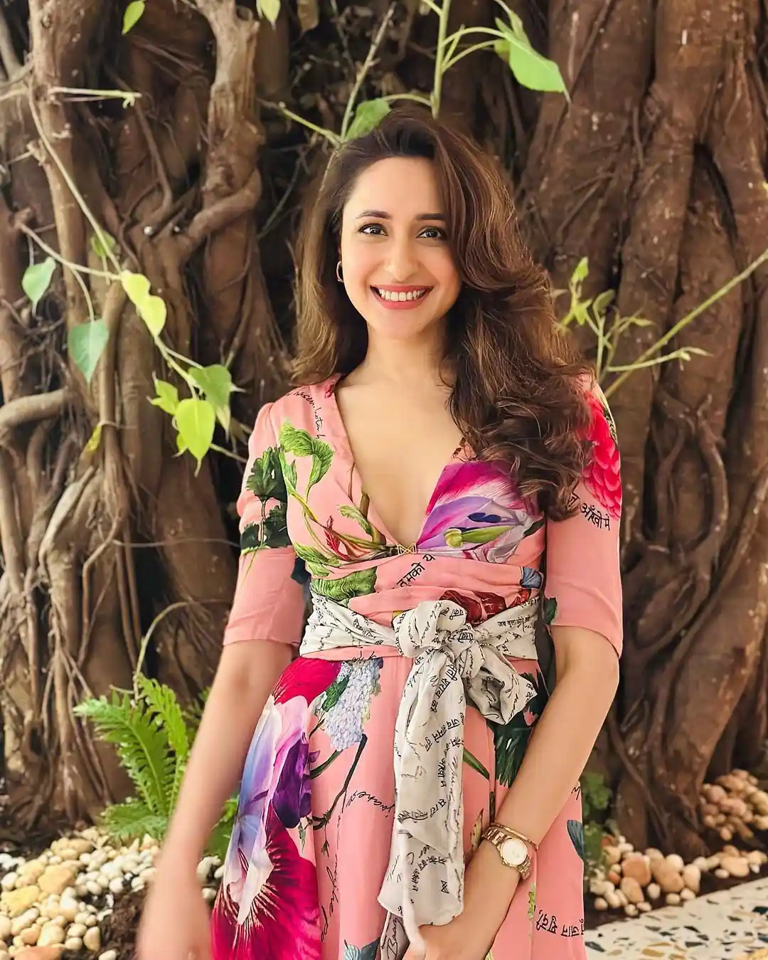 Tollywood actress Pragya Jaiswal latest photos gone viral