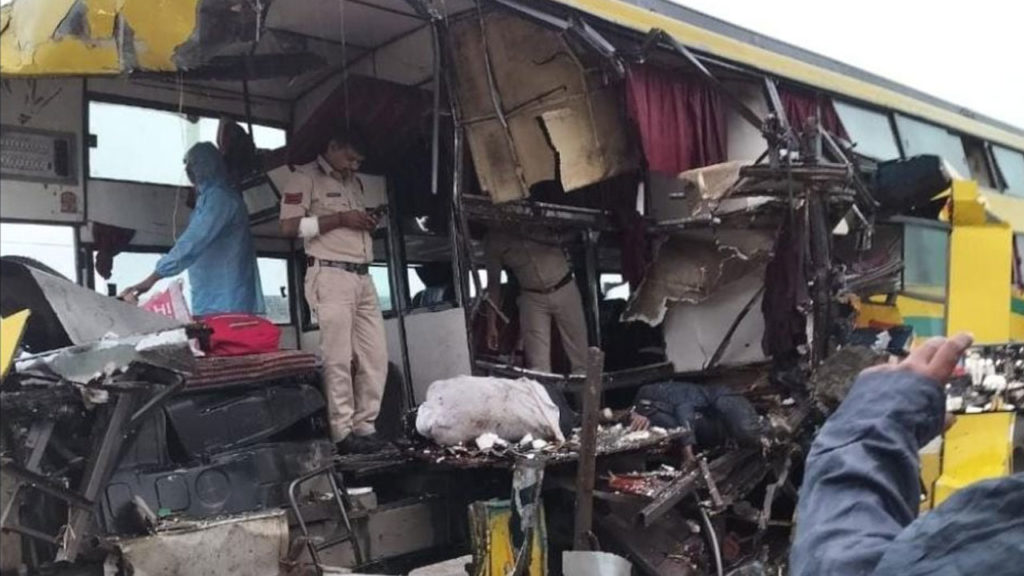 three people lost life in bus accident which carrying people to PM modi event in Chhattisgarh