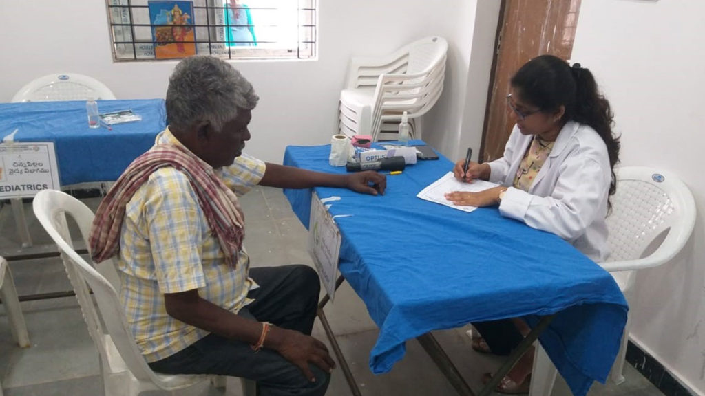 Welspun Group set up a mega health camp in pamera village