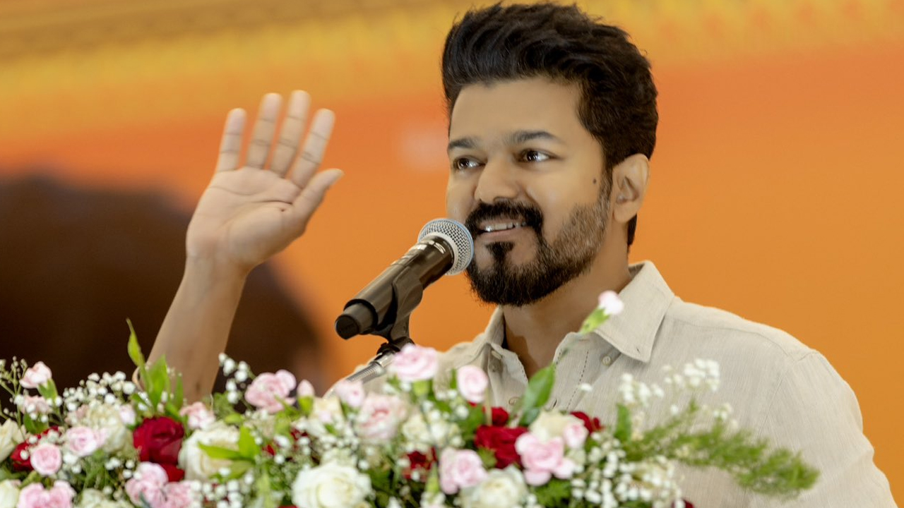 Vijay : పాదయాత్ర మొదలుపెట్టబోతున్న విజయ్.. తమిళనాట వైరల్ అవుతున్న న్యూస్..! Vijay : పాదయాత్ర మొదలుపెట్టబోతున్న విజయ్.. తమిళనాట వైరల్ అవుతున్న న్యూస్..!