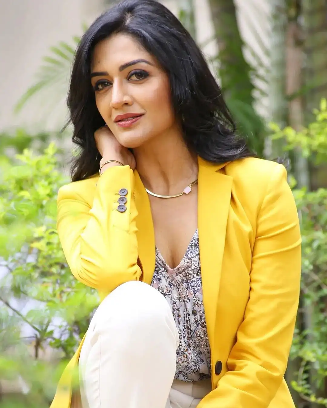 Vimala Raman stylish poses in Rudrangi Movie Promotions