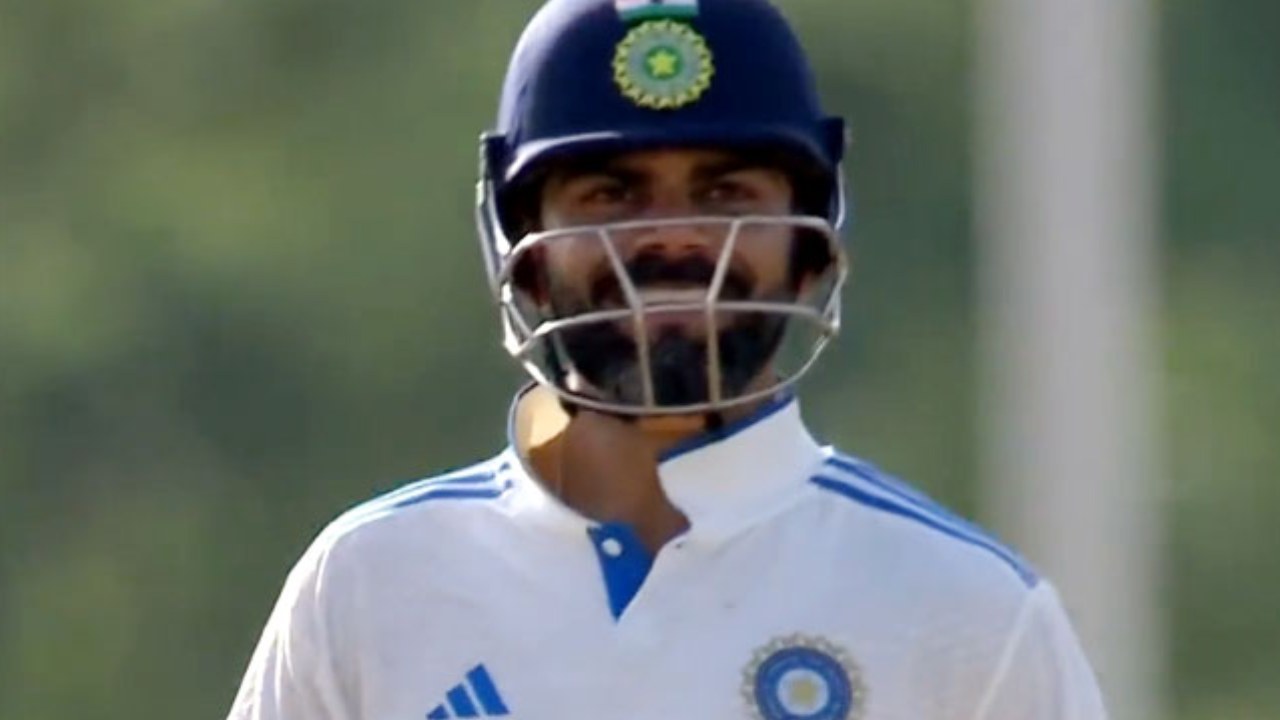 WI vs IND 1st Test : ఫోర్ కొట్టి సంతోషాన్ని వ్యక్తం చేసిన విరాట్ కోహ్లీ.. ఆ ఫోర్ ప్రత్యేకతేమిటో తెలుసా? వీడియో వైరల్ .. WI vs IND 1st Test : ఫోర్ కొట్టి సంతోషాన్ని వ్యక్తం చేసిన విరాట్ కోహ్లీ.. ఆ ఫోర్ ప్రత్యేకతేమిటో తెలుసా? వీడియో వైరల్ ..