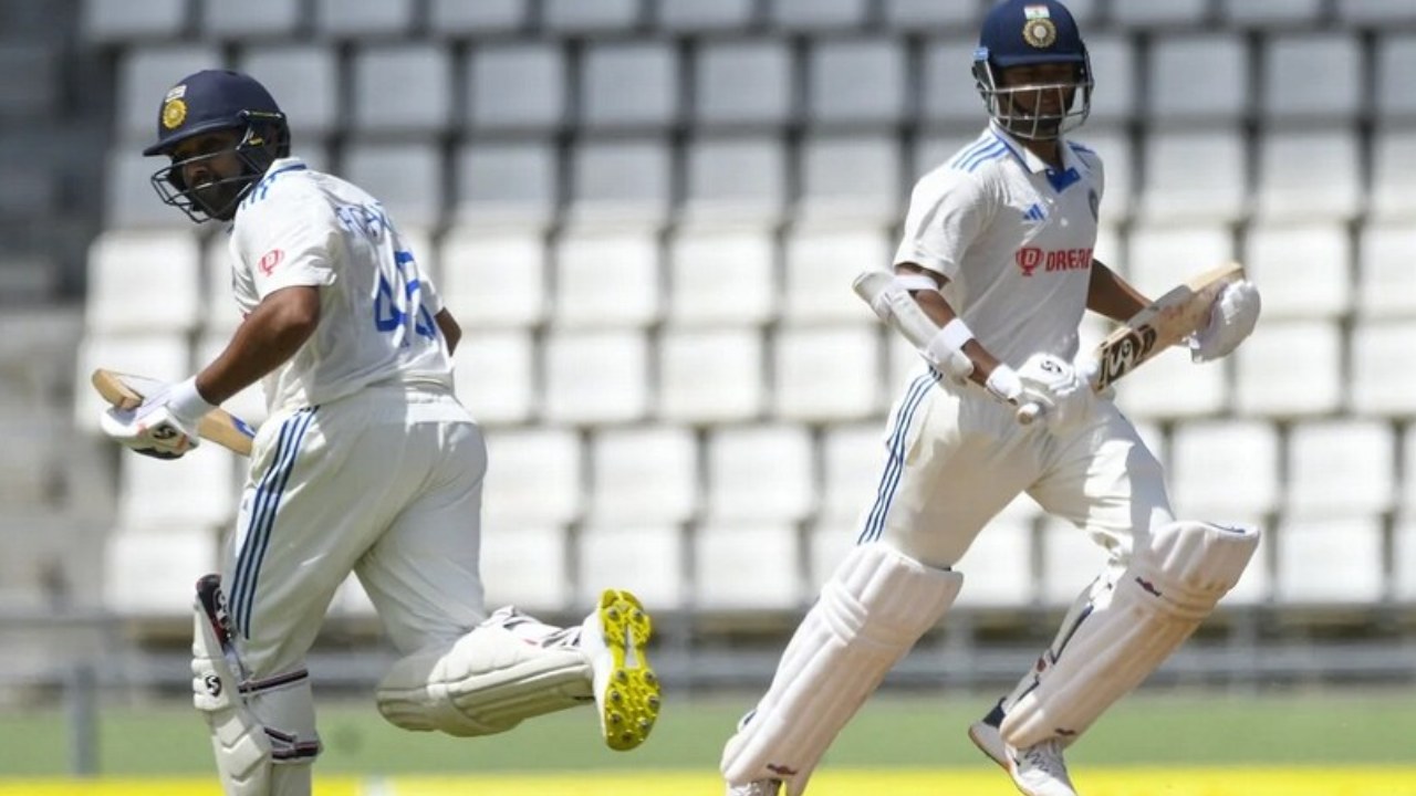 WI vs IND 1ST Test : అదరగొడుతున్న యశస్వీ జైస్వాల్.. అభినందించిన జై షా.. భారీ ఆధిక్యం దిశగా భారత్.. WI vs IND 1ST Test : అదరగొడుతున్న యశస్వీ జైస్వాల్.. అభినందించిన జై షా.. భారీ ఆధిక్యం దిశగా భారత్..