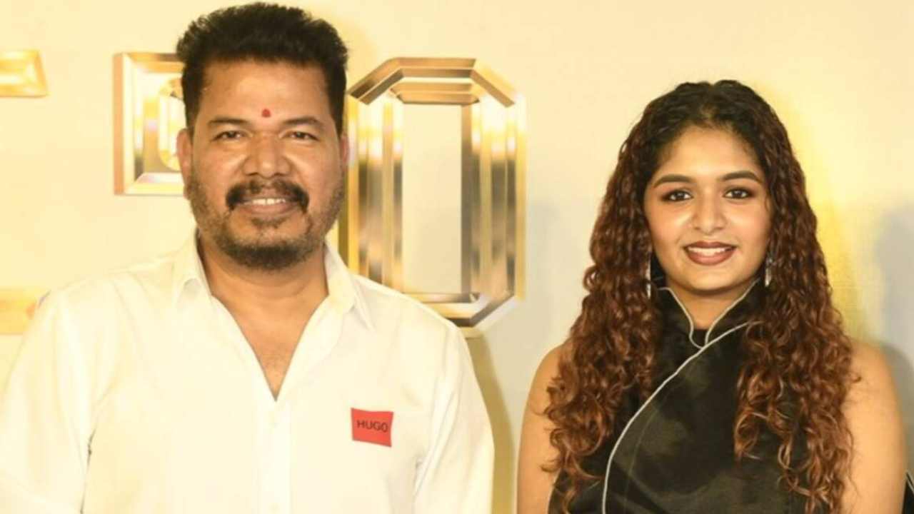 Aditi Shankar : సంవత్సరం టైం.. అవకాశాలు రాకపోతే సినిమా పేరెత్తకూడదు.. కూతురికి డైరెక్టర్ శంకర్ వార్నింగ్.. Aditi Shankar : సంవత్సరం టైం.. అవకాశాలు రాకపోతే సినిమా పేరెత్తకూడదు.. కూతురికి డైరెక్టర్ శంకర్ వార్నింగ్..
