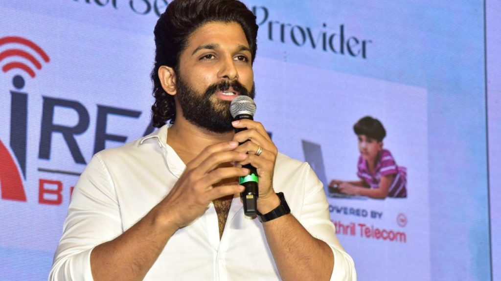 Allu Arjun says to females come to Telugu Movie Industry in Baby Movie Appreciation event