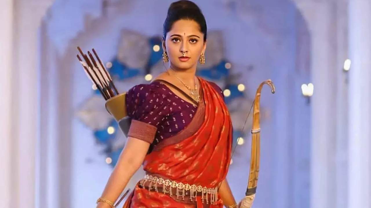 Anushka Shetty : సినిమాలకు గుడ్బై చెప్పనున్న అనుష్క.. ఆ సినిమా తర్వాత? Anushka Shetty : సినిమాలకు గుడ్బై చెప్పనున్న అనుష్క.. ఆ సినిమా తర్వాత?