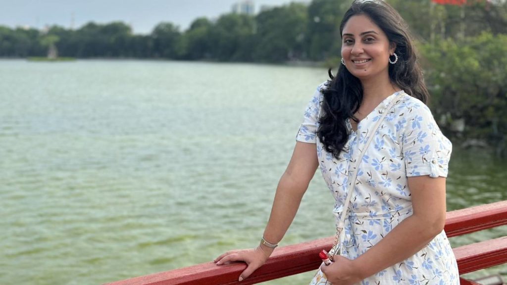 Varudu Movie Heroine Bhanushree Mehra asking roles from twitter post a viral tweet
