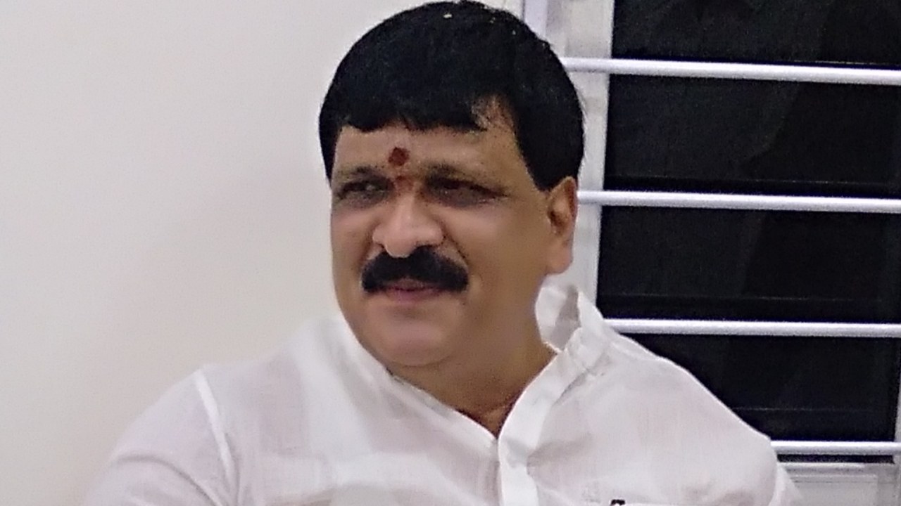 Mynampally Hanmanth Rao: వారితో మాట్లాడిన తరువాతనే భవిష్యత్ కార్యాచరణ ప్రకటిస్తా.. తప్పకుండా నా కొడుక్కి నేను సపోర్ట్ చేస్తా Mynampally Hanmanth Rao: వారితో మాట్లాడిన తరువాతనే భవిష్యత్ కార్యాచరణ ప్రకటిస్తా.. తప్పకుండా నా కొడుక్కి నేను సపోర్ట్ చేస్తా