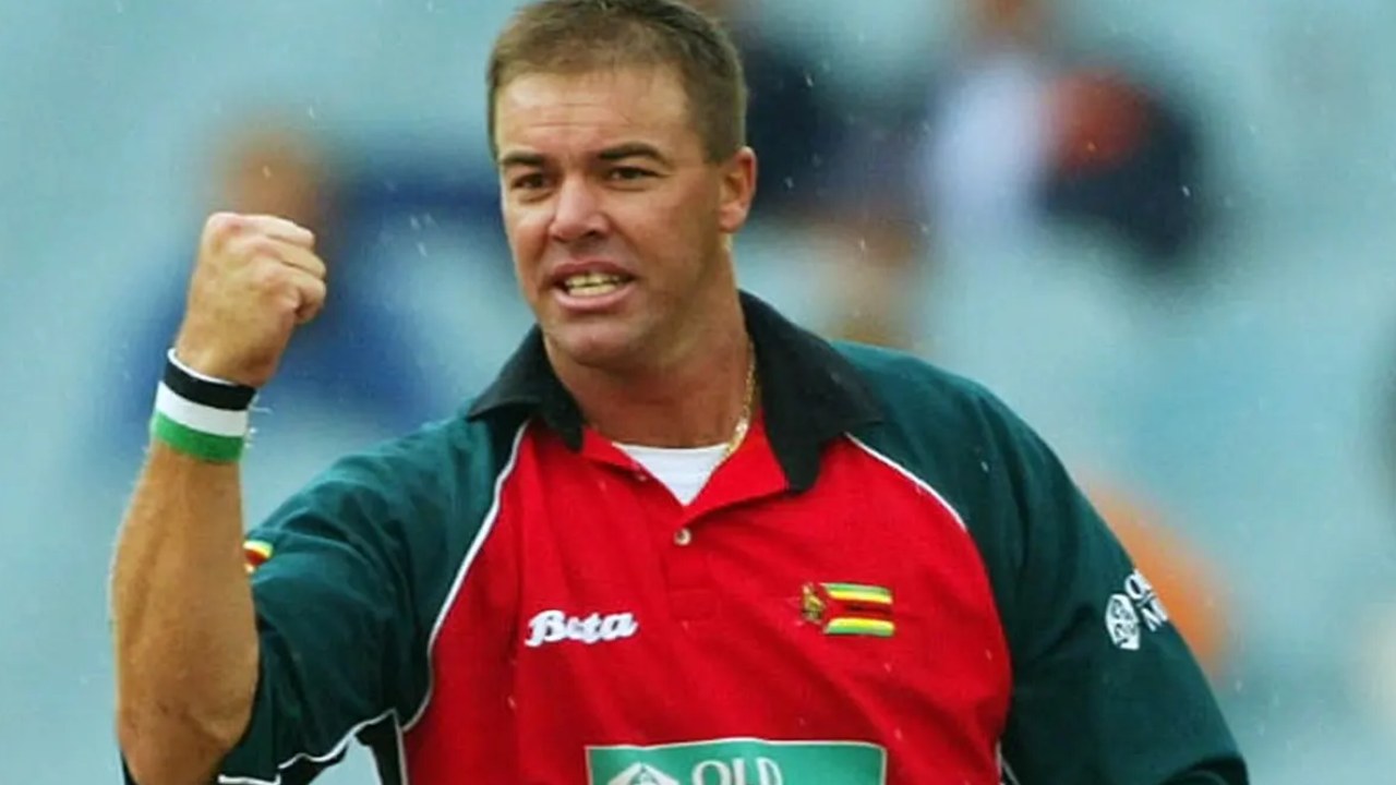 Heath Streak Not Dead: జింబాబ్వే క్రికెట్ దిగ్గజం హీత్ స్ట్రీక్ బతికే ఉన్నాడు! థర్డ్ అంపైర్ వెనక్కి పిలిచాడంటూ మరో ట్వీట్ చేసిన హెన్రీ ఒలంగ Heath Streak Not Dead: జింబాబ్వే క్రికెట్ దిగ్గజం హీత్ స్ట్రీక్ బతికే ఉన్నాడు! థర్డ్ అంపైర్ వెనక్కి పిలిచాడంటూ మరో ట్వీట్ చేసిన హెన్రీ ఒలంగ