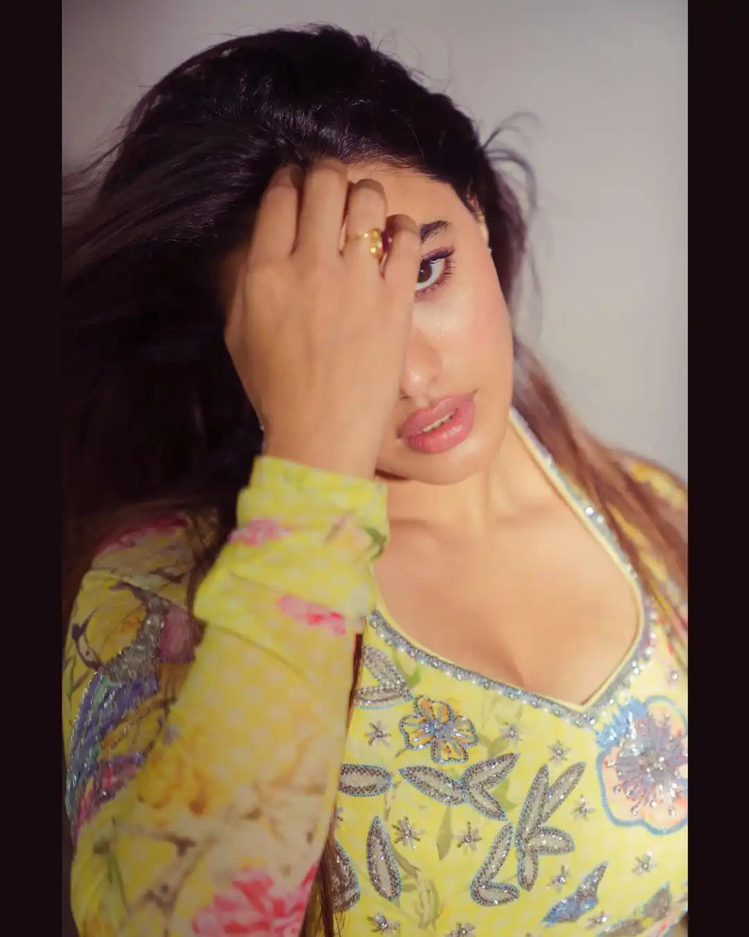 Ketika Sharma Stunning looks in Yellow Dress
