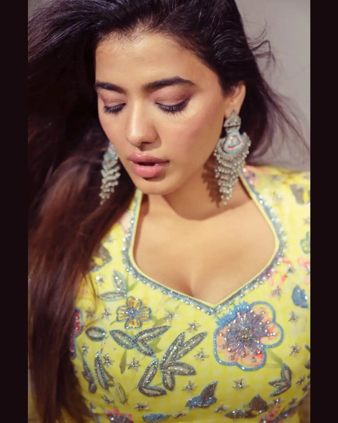 Ketika Sharma Stunning looks in Yellow Dress