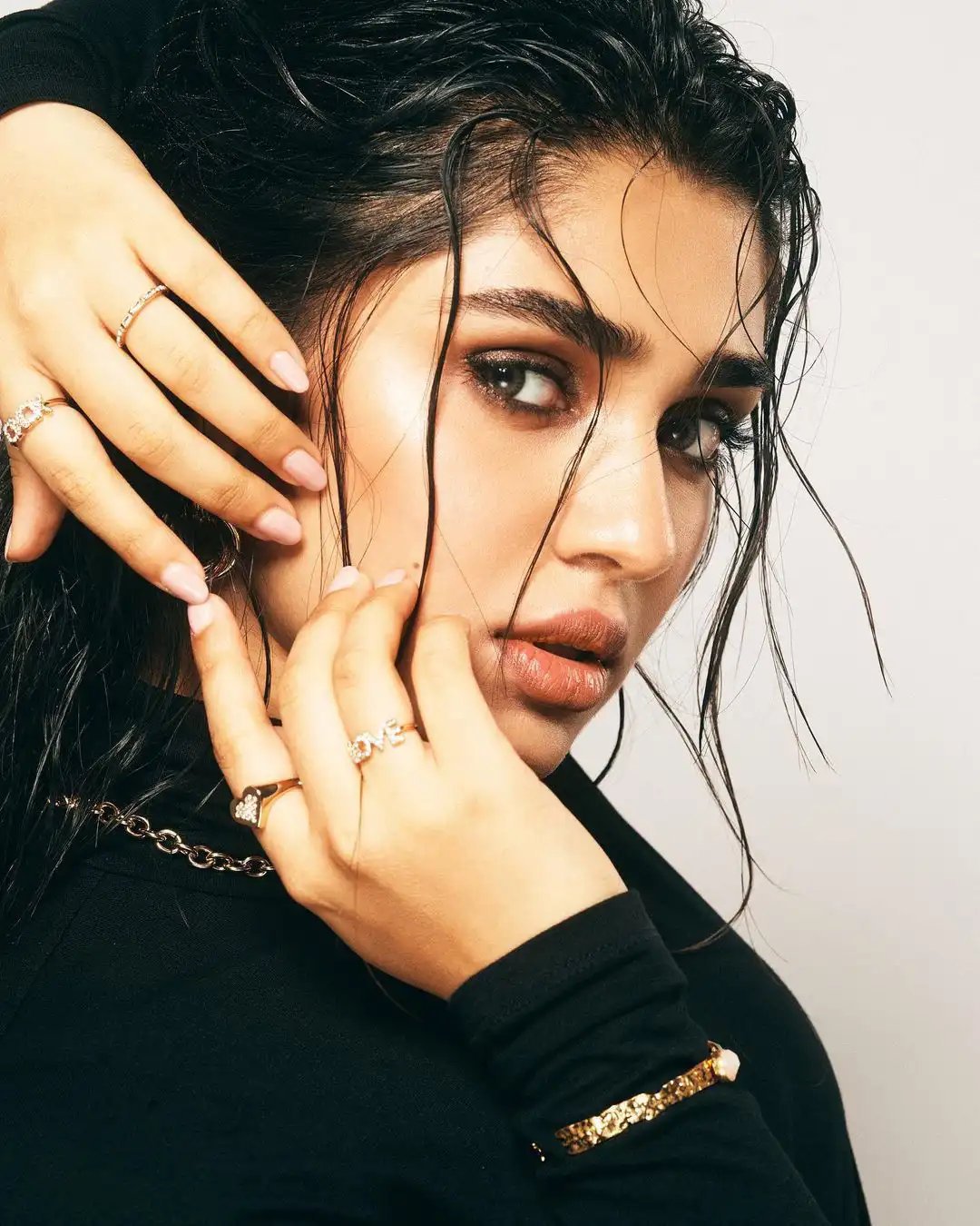 Krithi Shetty share her latest photoshoot in instagram