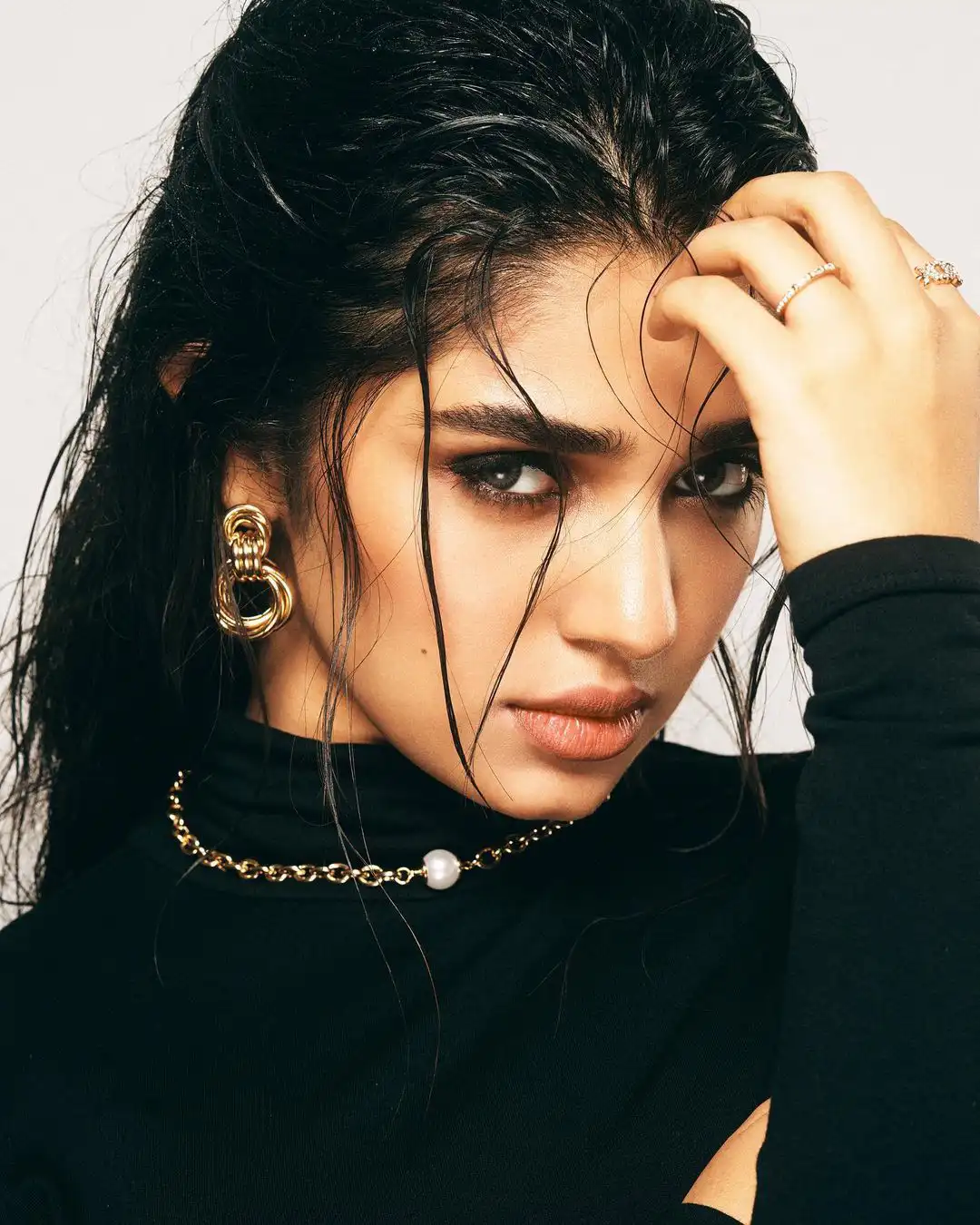 Krithi Shetty share her latest photoshoot in instagram