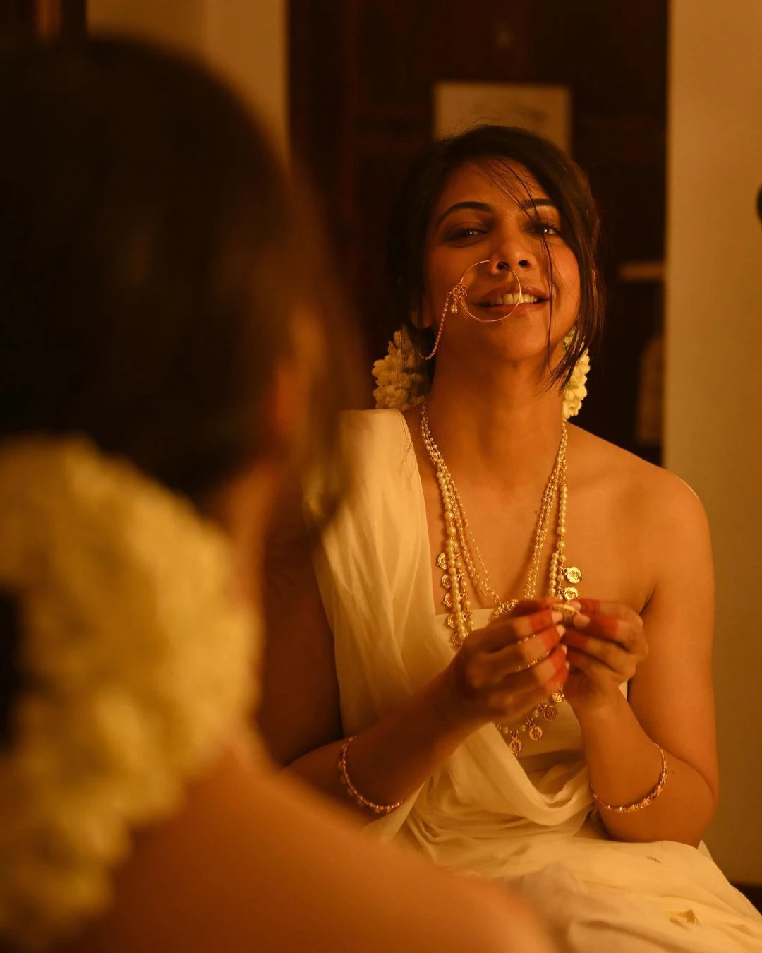 Madonna Sebastian latest saree photos on occasion of onam 2023
