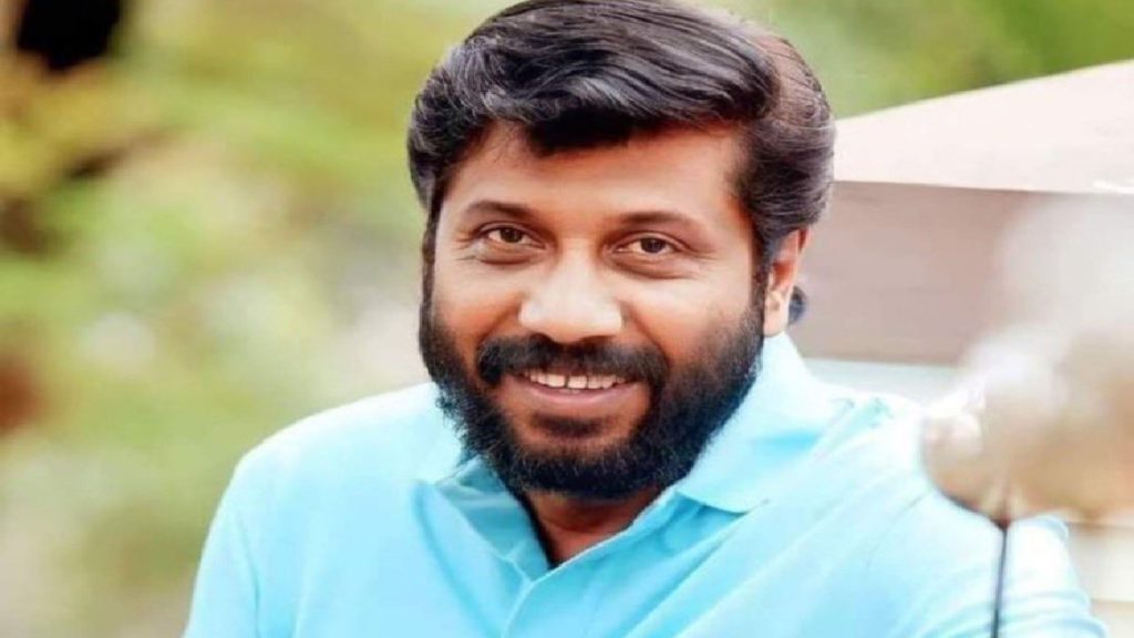 ఇండస్ట్రీలో మరో విషాదం.. గుండెపోటుతో ప్రముఖ దర్శకుడు కన్నుమూత..