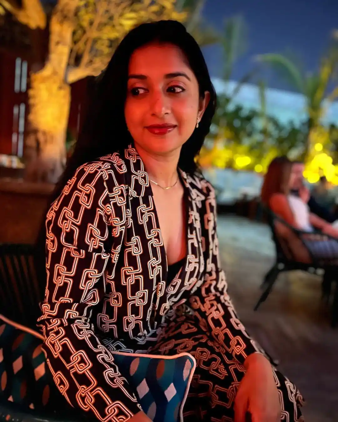 Meera Jasmine mesmerizing Looks