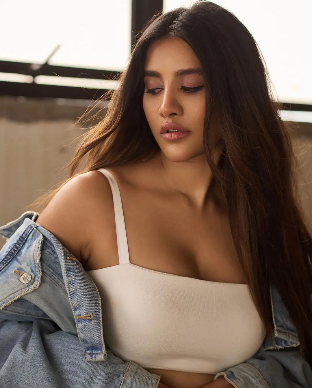 Nabha Natesh latest photoshoot in short dress gone viral