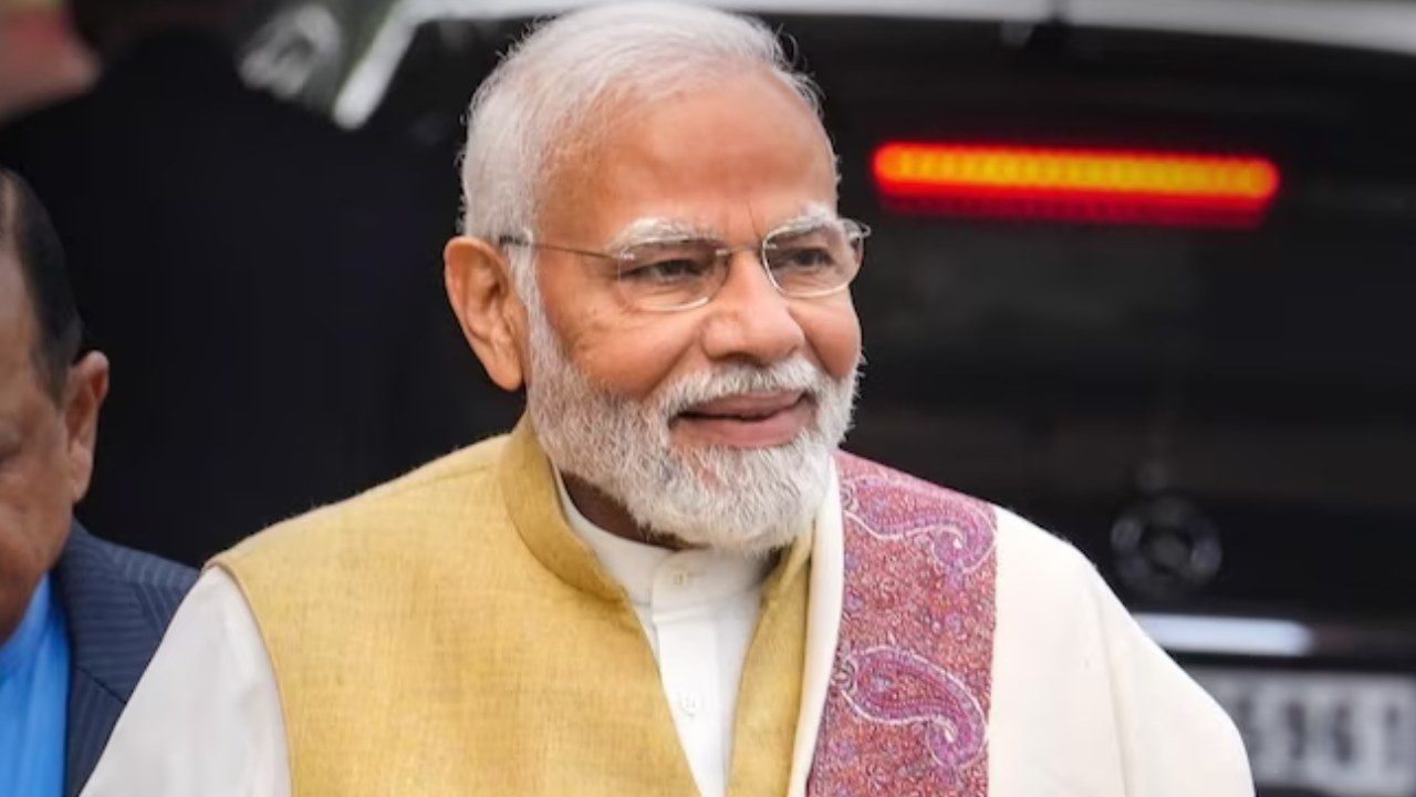 Independence Day 2023: స్వాతంత్ర్య దినోత్సవం వేళ ప్రజలకు ప్రధాని నరేంద్ర మోదీ విజ్ఞప్తి.. ఏం చెప్పారంటే Independence Day 2023: స్వాతంత్ర్య దినోత్సవం వేళ ప్రజలకు ప్రధాని నరేంద్ర మోదీ విజ్ఞప్తి.. ఏం చెప్పారంటే
