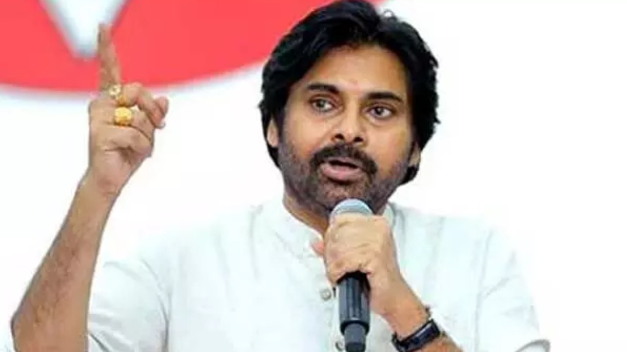 పవన్ కళ్యాణ్ వారాహి యాత్ర: బయటకు వచ్చి సెల్యూట్ చేయొద్దు.. పవన్ పర్యటనపై పోలీసులు ఆంక్షలు.. పవన్ కళ్యాణ్ వారాహి యాత్ర: బయటకు వచ్చి సెల్యూట్ చేయొద్దు.. పవన్ పర్యటనపై పోలీసులు ఆంక్షలు..