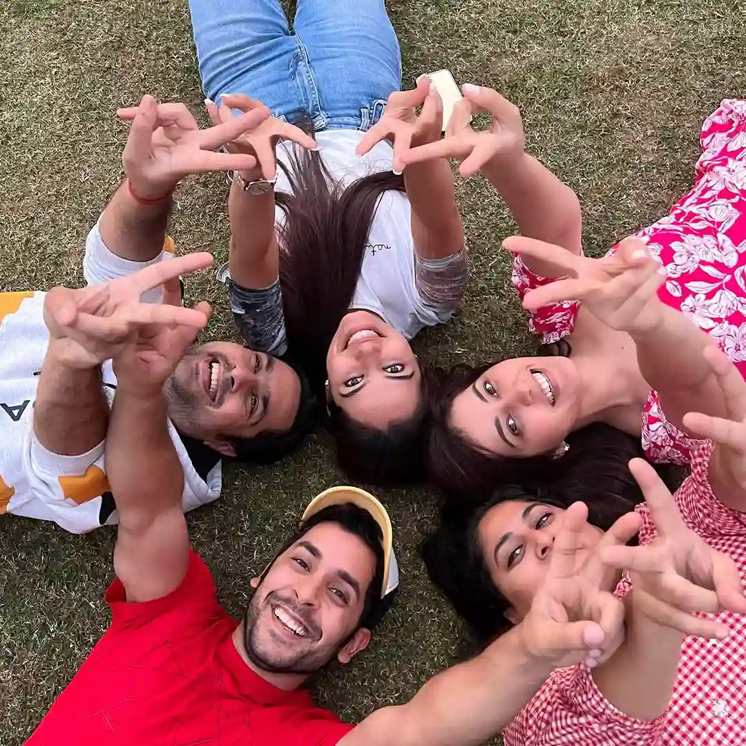 Raashi Khanna shares happy moments photos with friends on friendship day