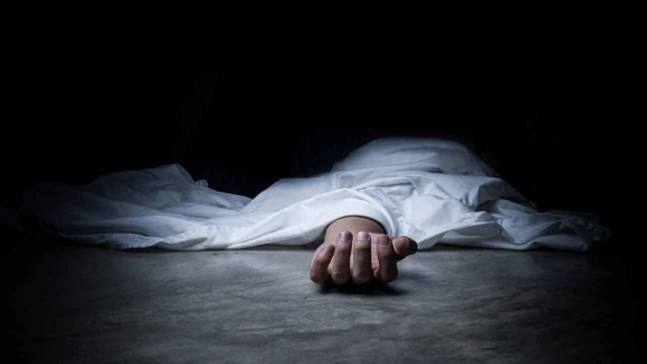 Telangana : భువనగిరి ఆస్పత్రిలో దారుణం .. మృతదేహాన్ని కొరికి తినేసిన ఎలుకలు Telangana : భువనగిరి ఆస్పత్రిలో దారుణం .. మృతదేహాన్ని కొరికి తినేసిన ఎలుకలు