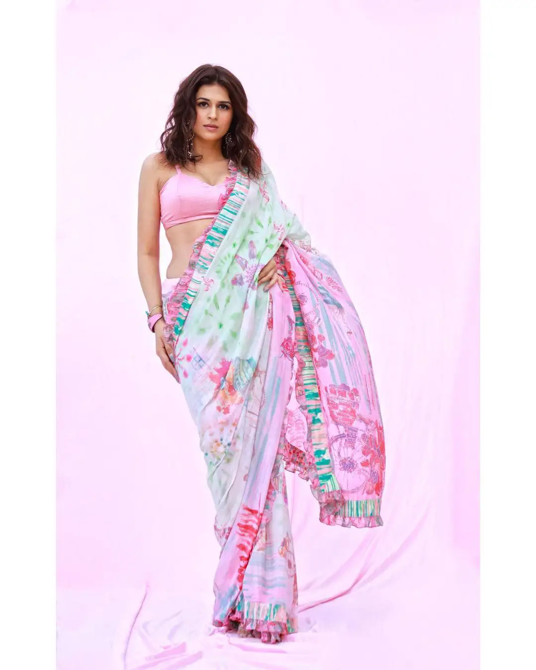 Shraddha Das Stunning Looks in Saree