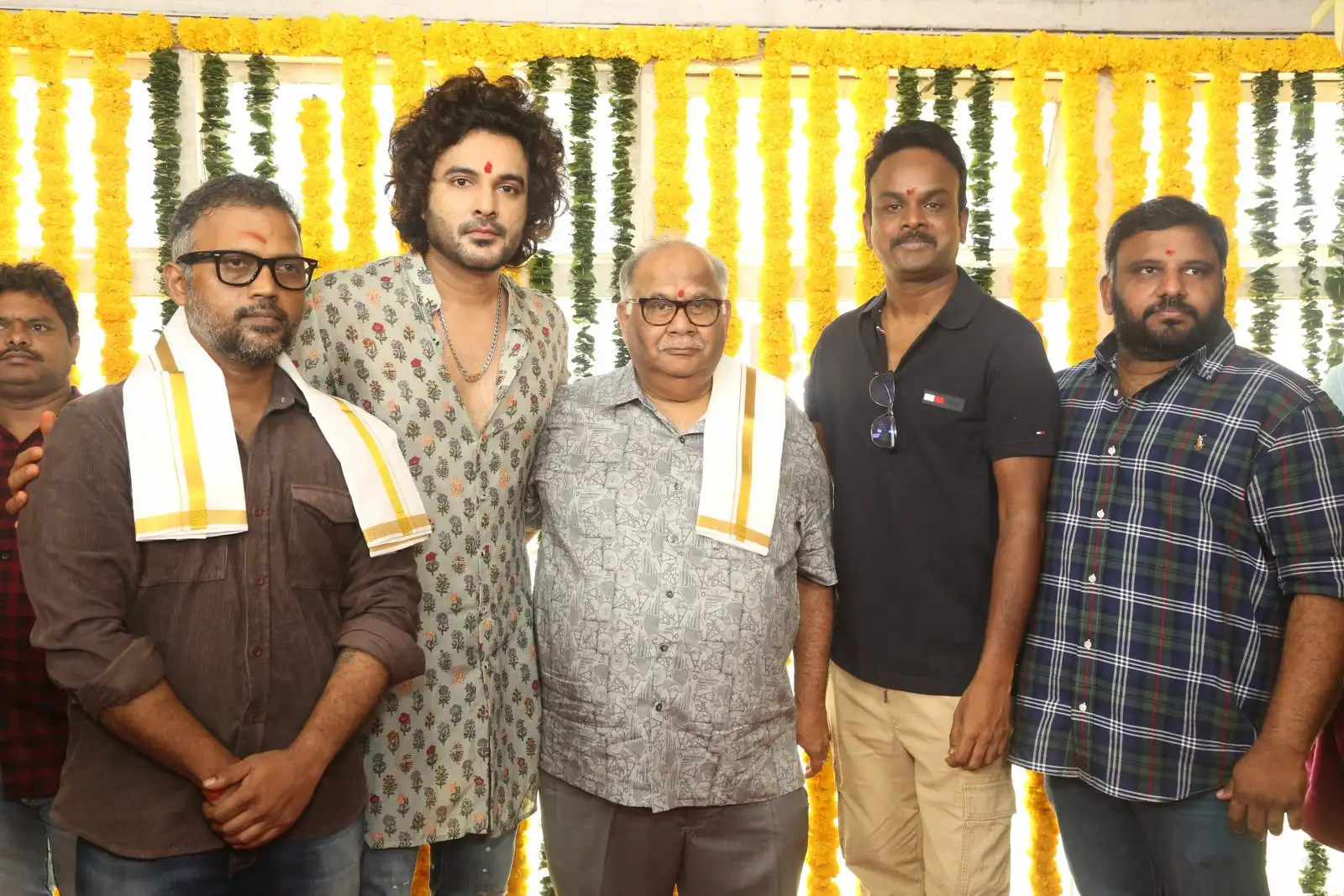 Siddhu Jonnalagadda Bommarillu Bhaaskar New Movie opening Ceremony
