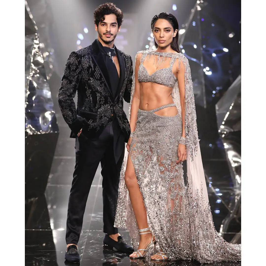 Sobhita Dhulipala Poses With Ishaan Khatter