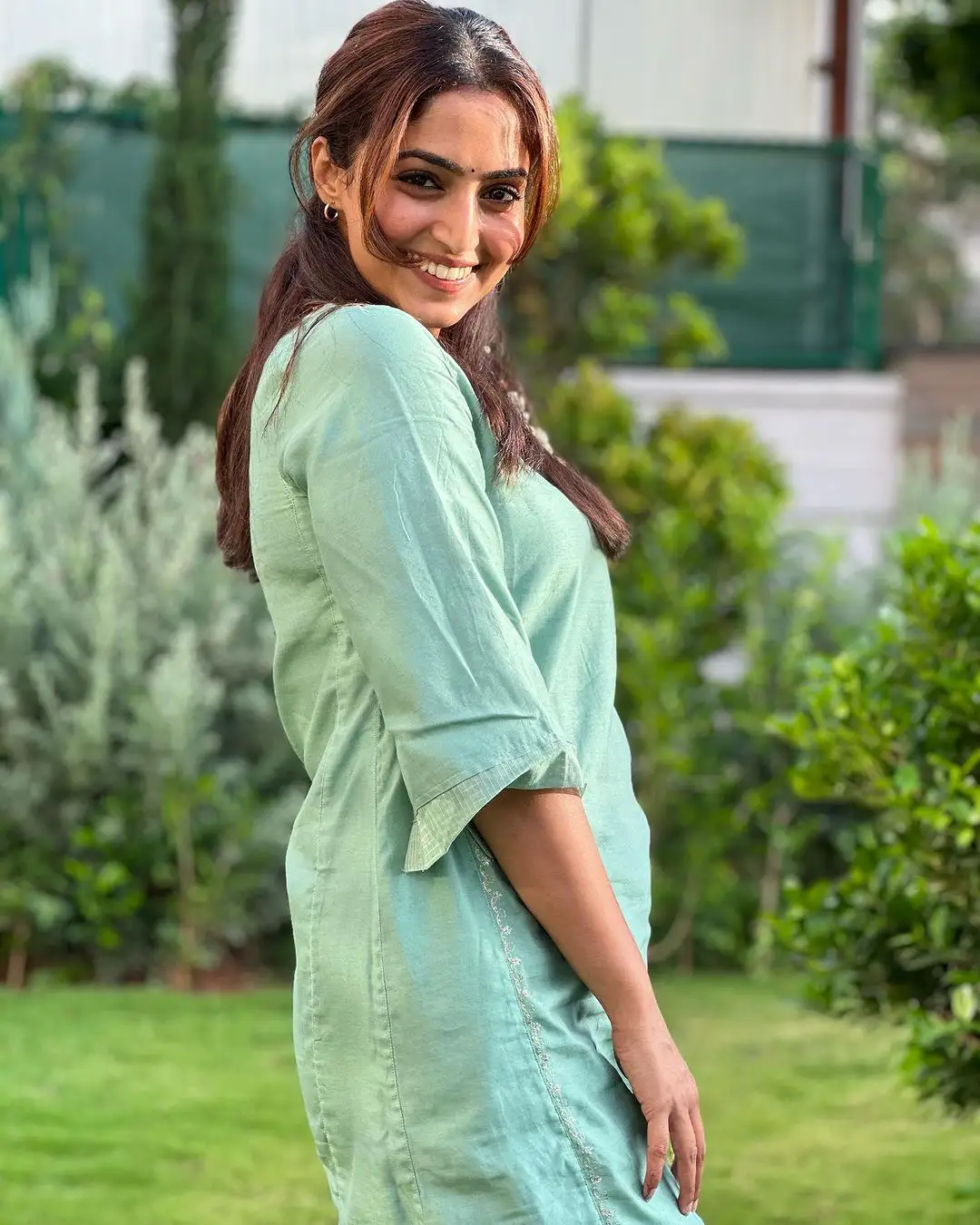 South Actress Reba Monica John Photos on onam special