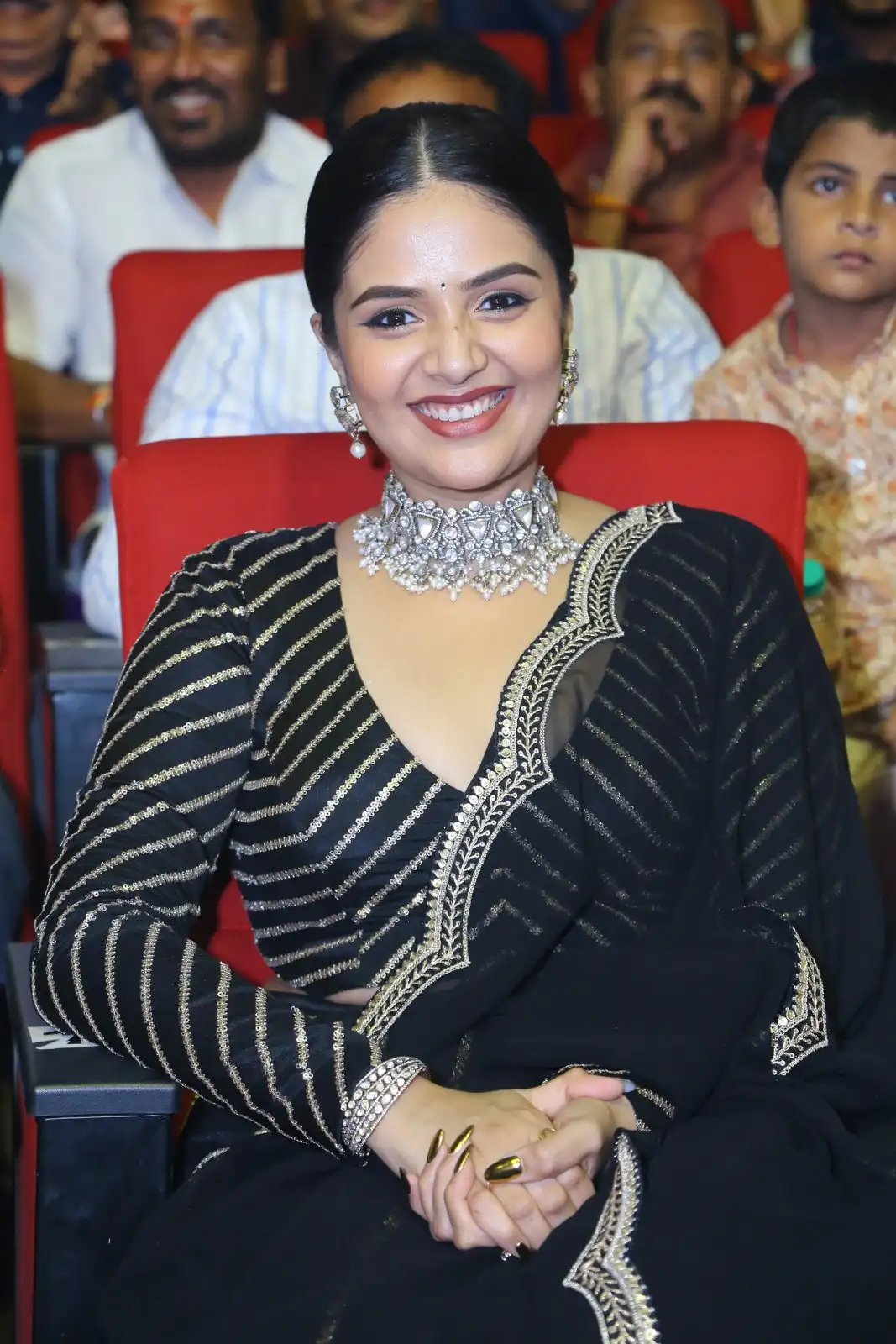 Sreemukhi clicks at Bholaa Shankar Movie Pre Release Event