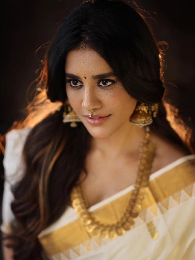 >నభా నటేష్ ఓనమ్ సెలబ్రేషన్ పిక్స్..