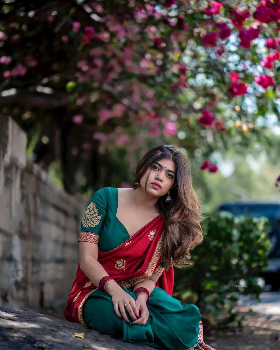 Tollywood actress Rithu Chowdary Photos in Red saree
