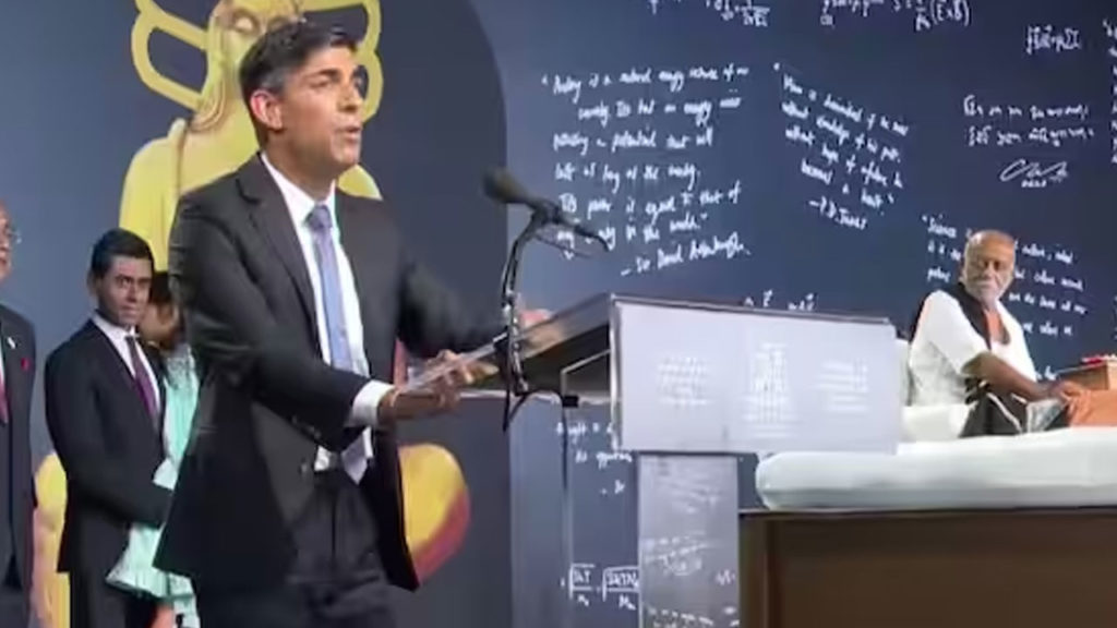 britain pm rishi sunak joins ram katha and says jai siyaram before starting his speech
