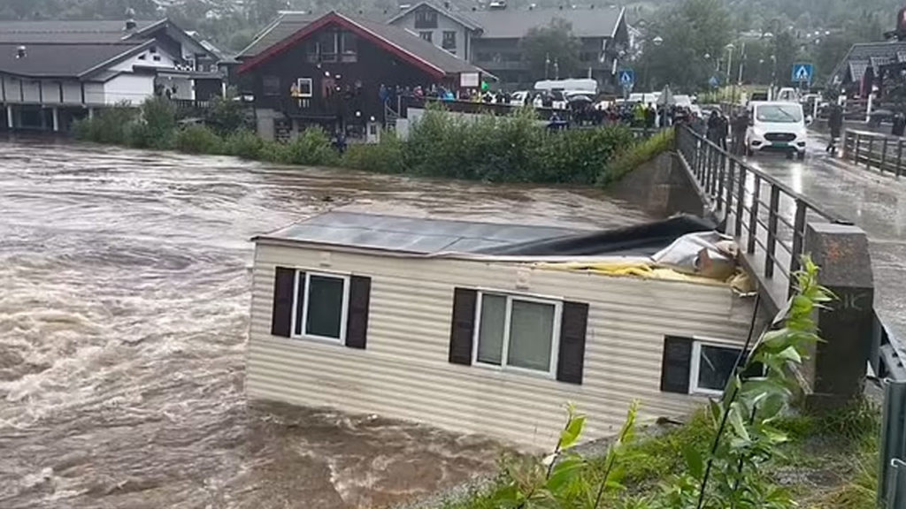 Two mobile homes smashed into same bridge after Storm Hans in norway