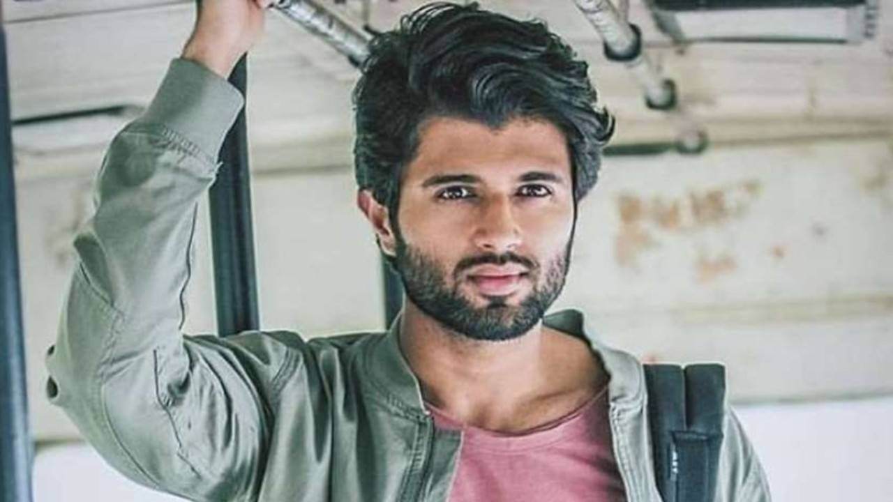 Vijay Deverakonda : విజయ్ దేవరకొండ ఎమోషన్ ట్వీట్.. ‘అది నా పిల్ల’..! Vijay Deverakonda : విజయ్ దేవరకొండ ఎమోషన్ ట్వీట్.. ‘అది నా పిల్ల’..!